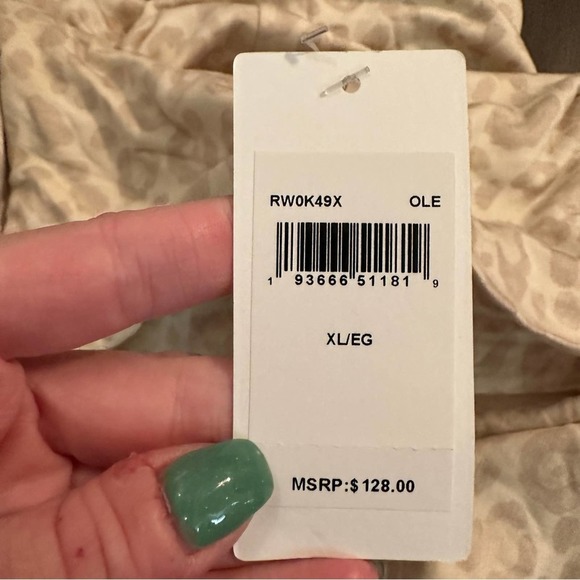 NWT Splendid Cream Leopard Print Pullover Seamed Cowl Long Sleeve Sweatshirt XL - Picture 9 of 14